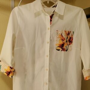 Chicos Floral Accent White Button-Up Shirt Chicos 0/Med
